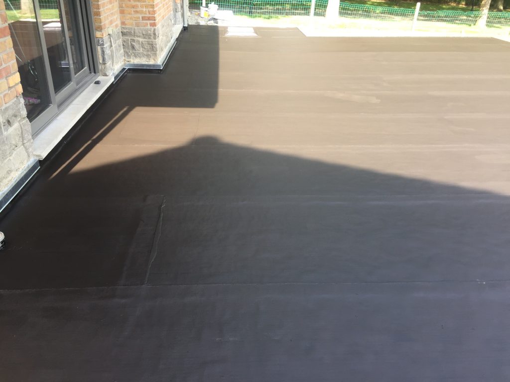 roofing aangebracht op bestaande laag